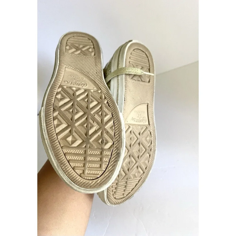 Converse Girls Chuck‎ Taylor All Star Sneakers Size 1y Glitter GoldLow Top
